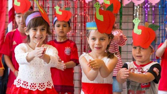 Münih Merkezde 23 Nisan Ulusal Egemenlik ve Çocuk Bayramı Kutlamaları