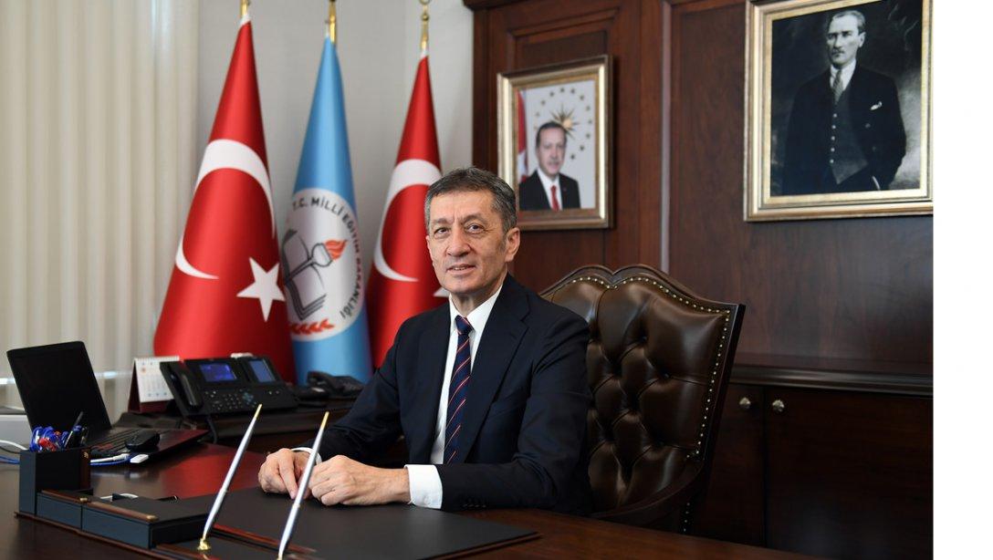 Milli Eğitim Bakanı Ziya Selçuk Türk Dil Bayramını kutladı