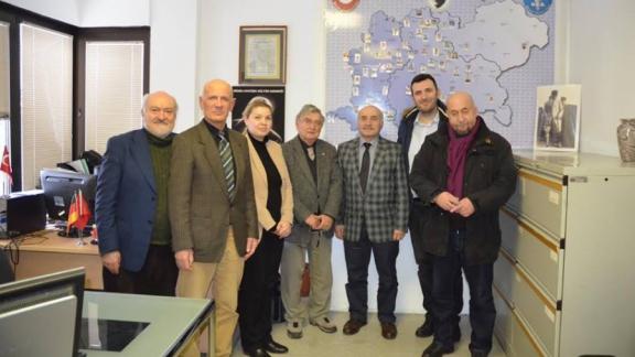 Eğitim Ataşesimiz Prof. Dr.İlyas Öztürk´e Türk Basın Çalışanlarından Nezaket Ziyareti