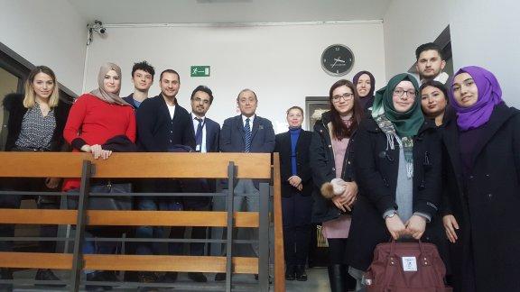 YEK Akademi yöneticisi Levent Karadağ ve öğrencileri Eğitim Ataşemiz Prof. Dr. Mustafa ÇAKIRı ziyaret etmişlerdir.