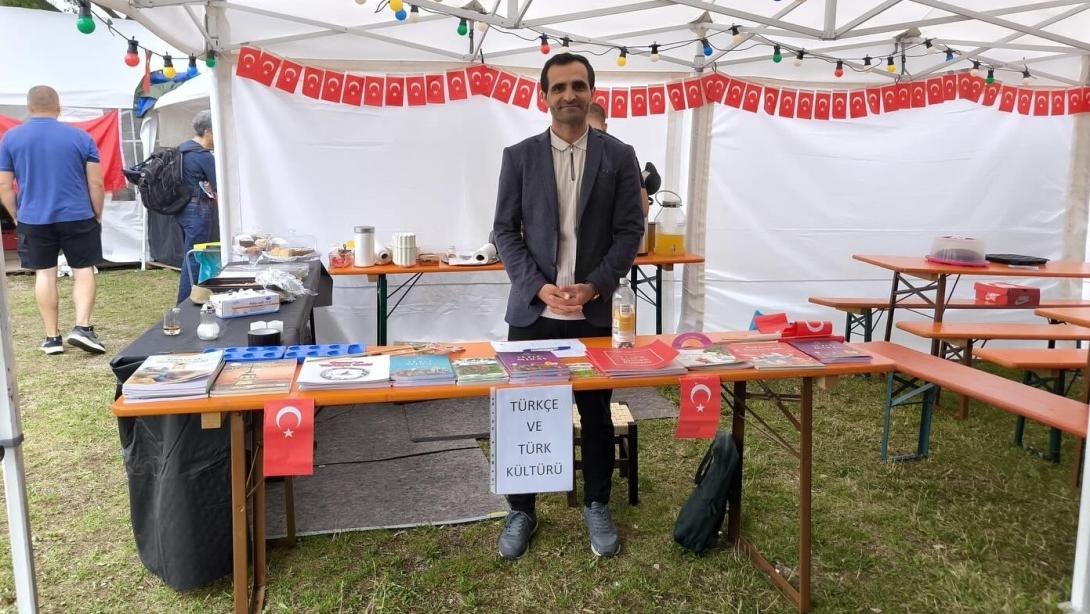 Ingolstadt Kültür Festivalinde Türkçe ve Türk Kültürü Ders Tanıtımı